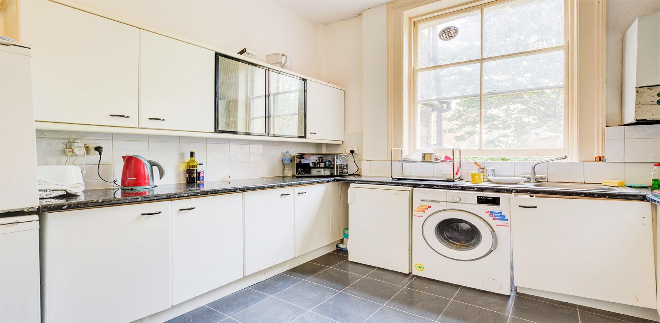 			6 Bedroom, 1 bath, 1 reception House			 Marylands Road, MAIDA VALE